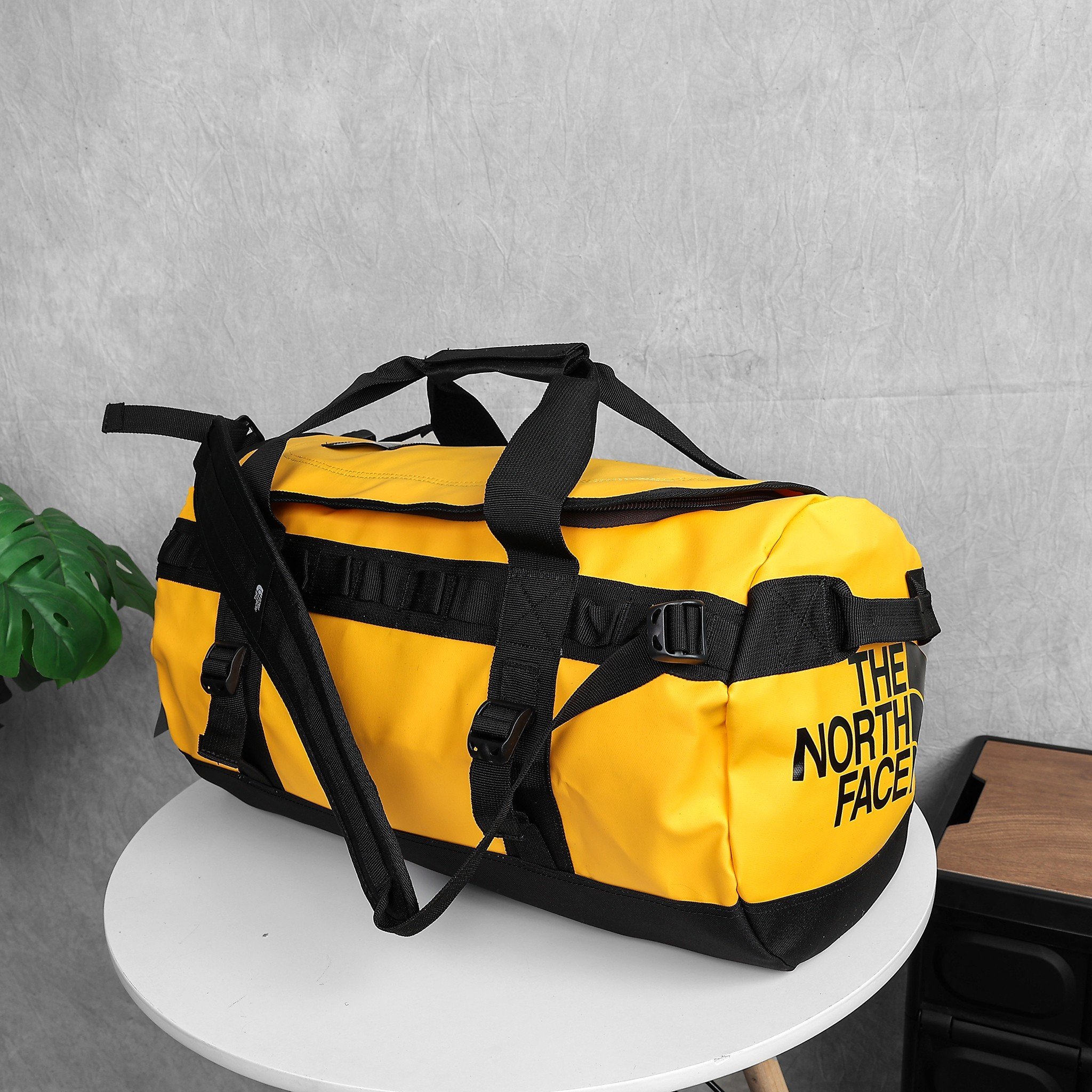Túi trống du lịch tnf base camp duffel bag size m túi du lịch chống nước tốt
