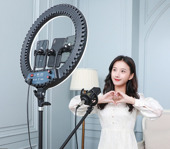 Bộ đèn livestream hỗ trợ bán hàng, chụp hình ,makeup trang điểm , phun xăm , livetream