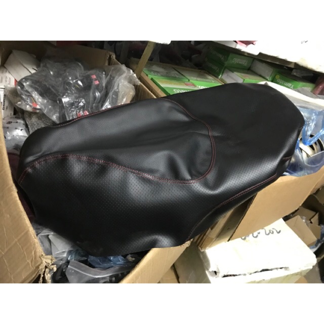 Da bọc yên. Vỏ bọc yên xe máy điện vespa