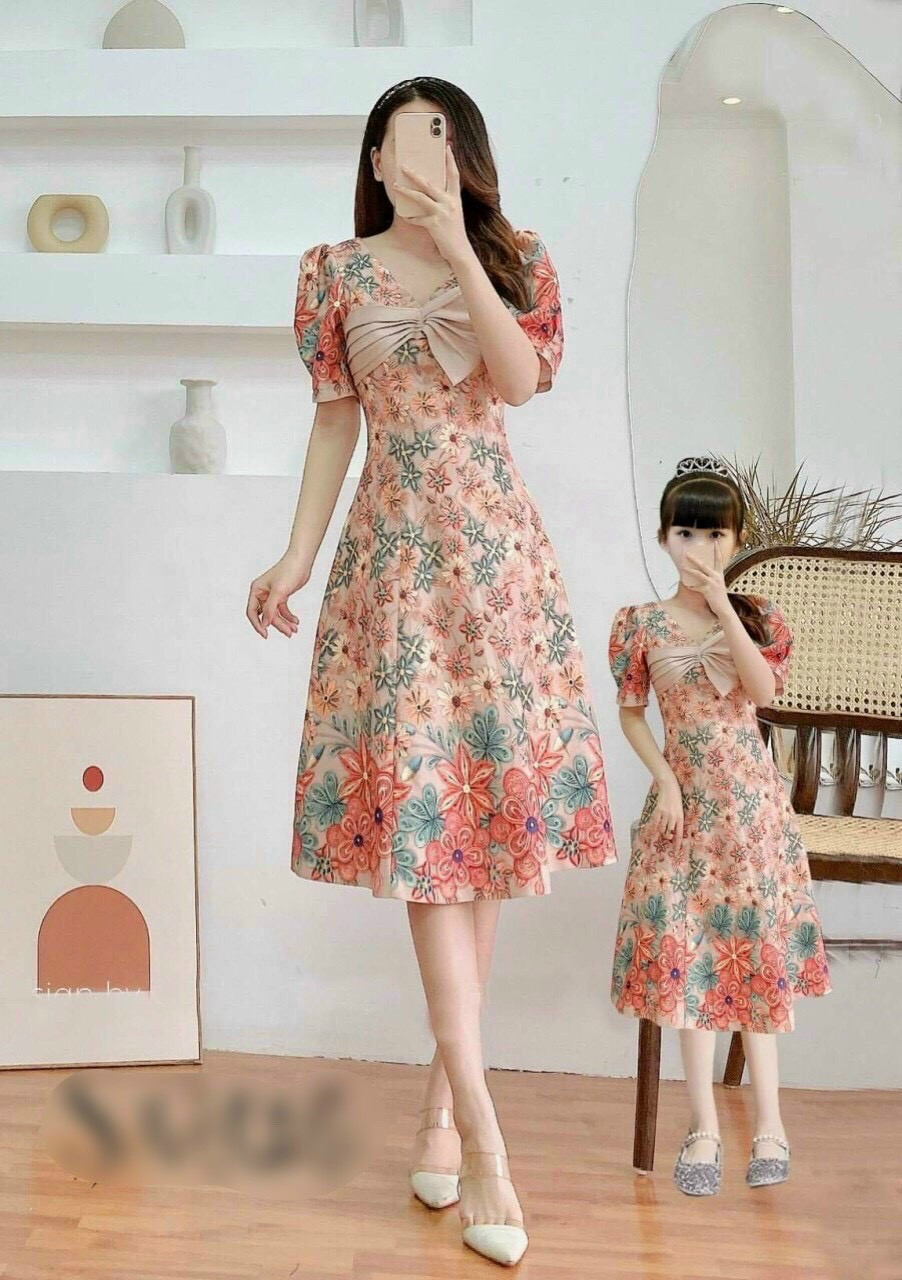 Mẹ bé vải lụa hàn kèm lót có bán lẻ fullsize