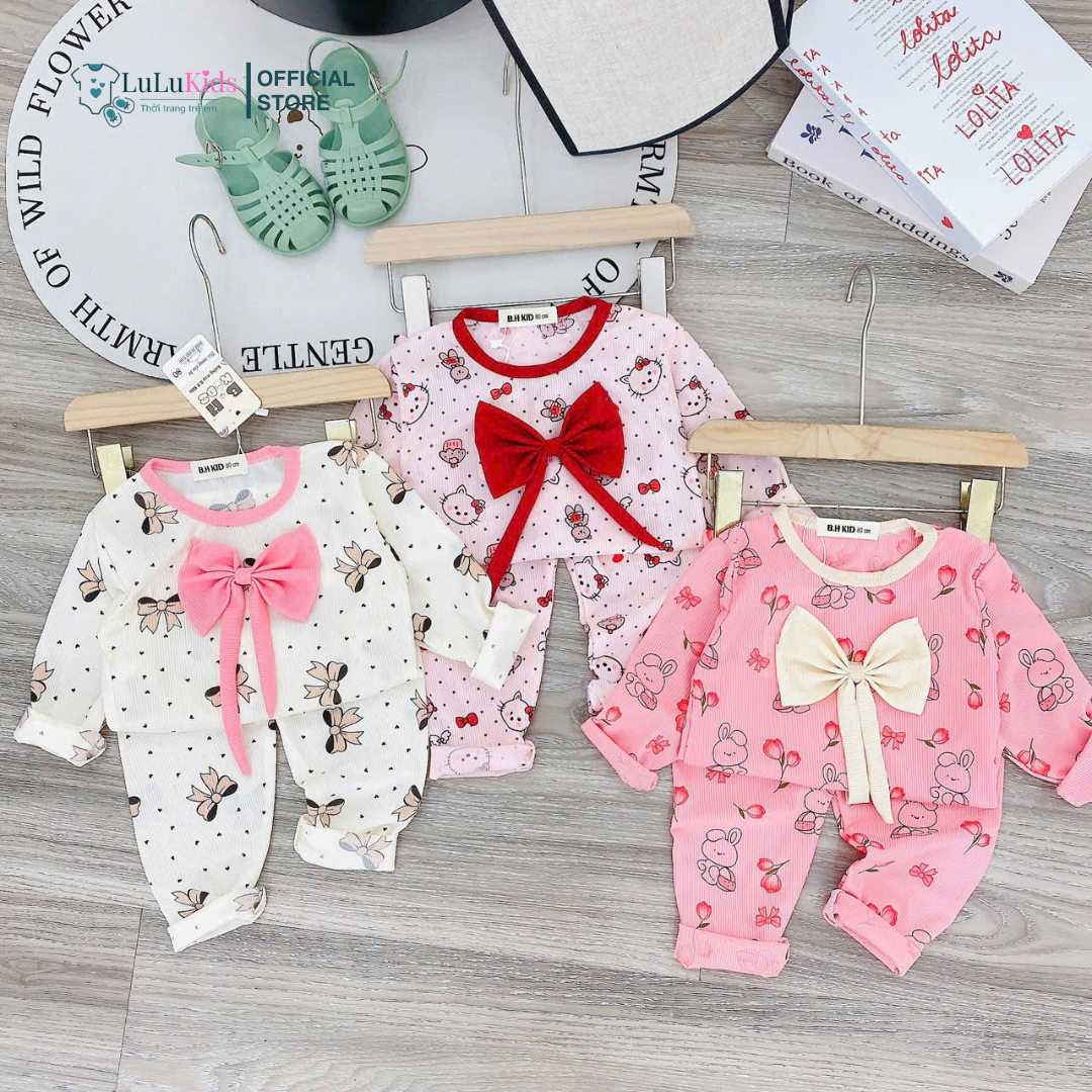 M6 Bộ Dài Tay Thu Đông Nơ Ngực Bé Gái Quần Áo Trẻ Em Chất Len Tăm Mềm Mịn Ấm Áp Cho Bé 6-16kg