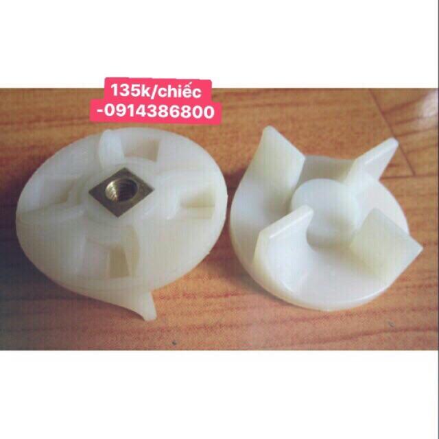 Hoa khế máy xay sinh tố Philip HR1643