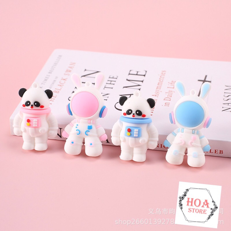 Móc khoá/ quà tặng/ móc treo balô túi xách, móc khoá treo xe máy hình phi hành gia cực ngầu