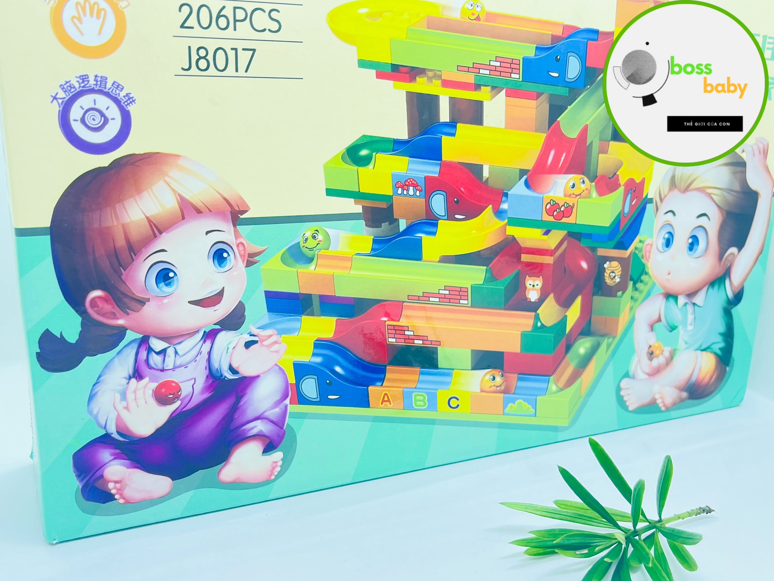 Đồ chơi lắp ghép lego giúp trẻ tăng khả năng sáng tạo , mầu sắc sặc sỡ tăng trí tưởng tượng cho bé