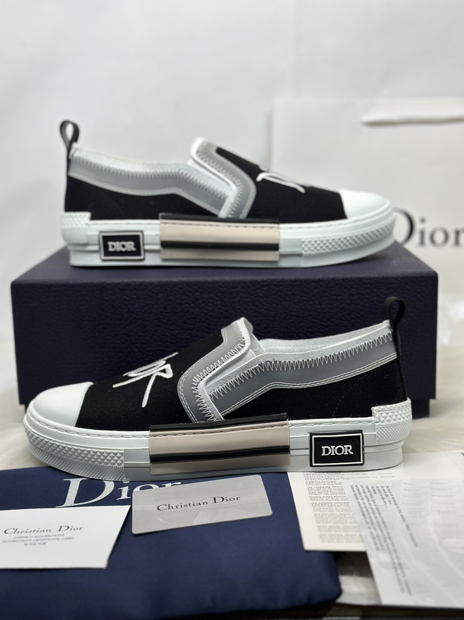Giày Loafer da Dior cao cấp Đen D06  LOUIS KIMMI STORE