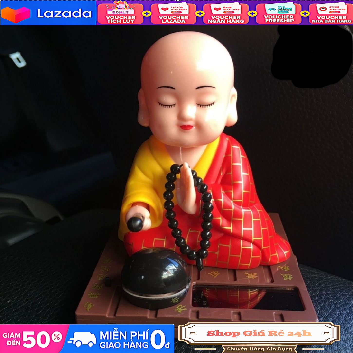 Tượng Chú Tiểu Gõ Mõ Tụng Kinh để taplo ô tô  bàn làm việc - Chạy bằng năng lượng mặt trời vĩnh cửu