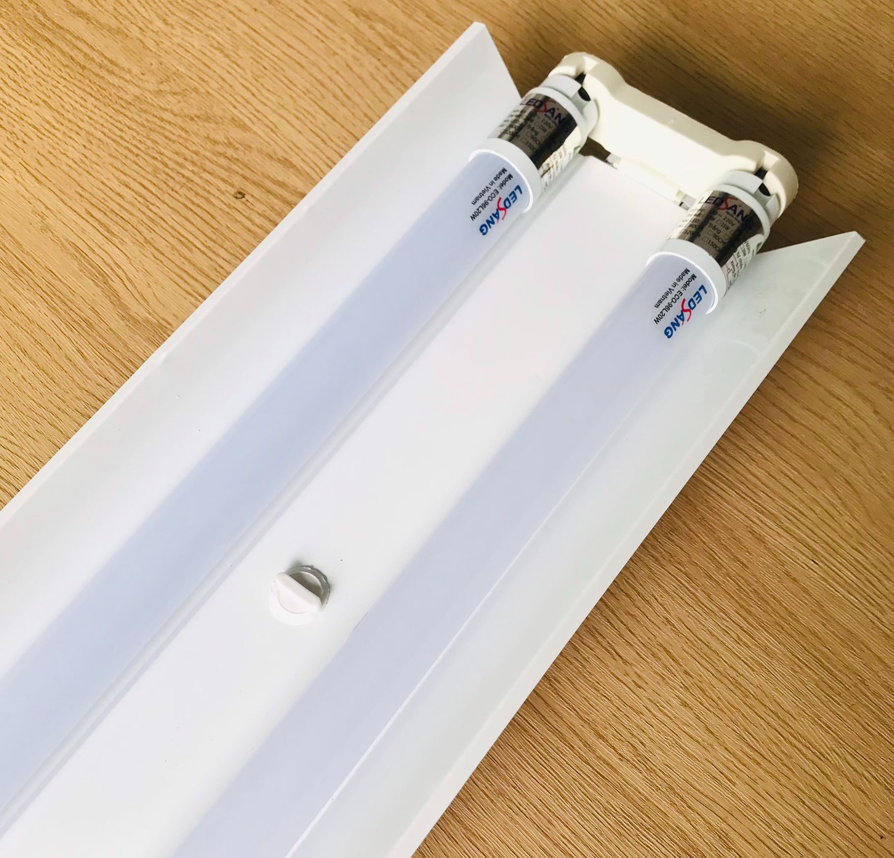 Máng đèn led 1.2m đôi - máng heo 1.2m chóa đôi 2 bóng led