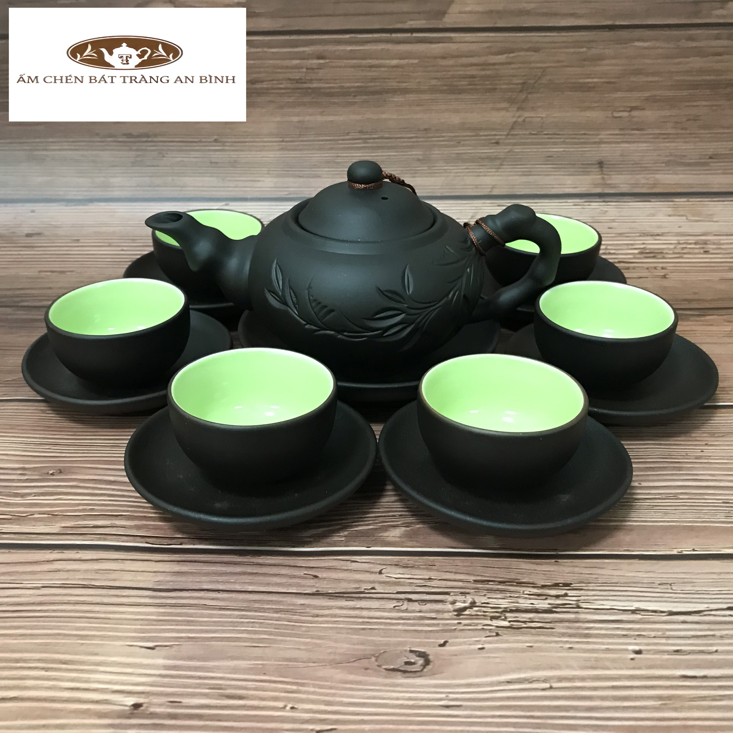 Bộ ấm chén uống trà đất nung Bát Tràng màu Đen khắc Cành Trúc