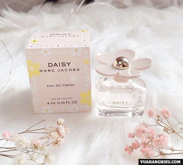 Nước hoa marc jacobs daisy eau so fresh edt 4ml