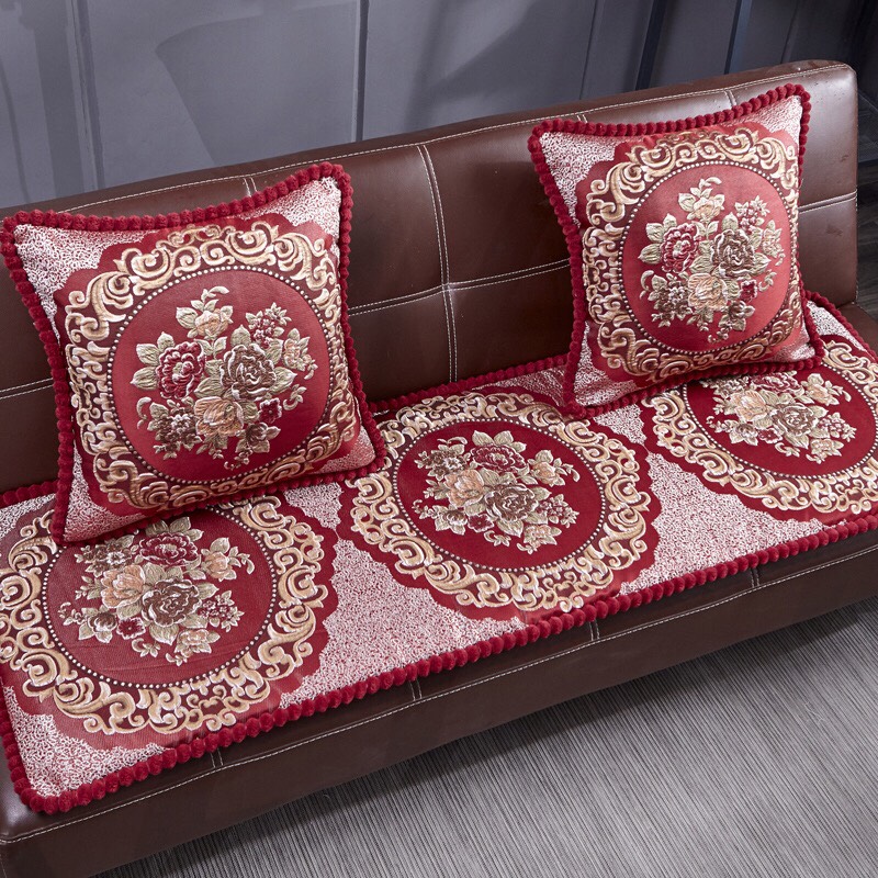 Thảm ghế, nệm ghế kích thước 2m x 55cm màu đỏ