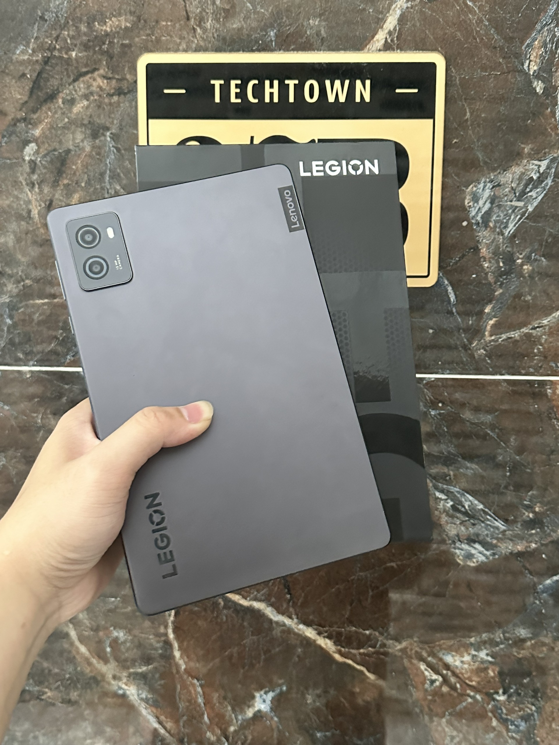 Lenovo Legion Y700 2023 gaming tablet máy tính bảng gaming Snapdragon 8+ Gen 1 likenew