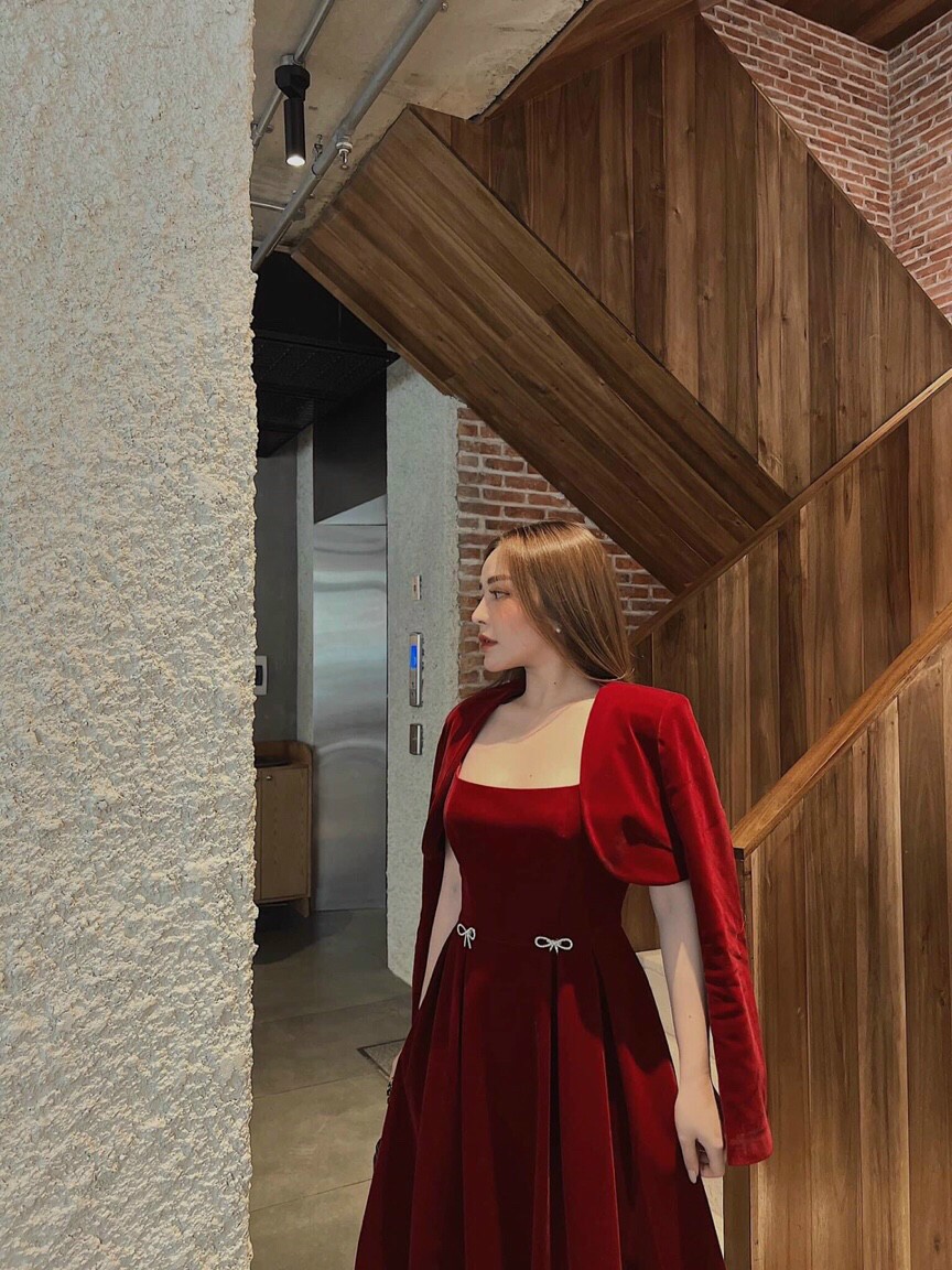 Đầm váy nữ sét 2 món váy & áo koacs kiểu siêu xinh