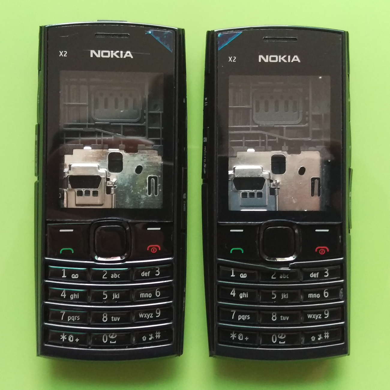 Vỏ bộ nokia x2 02 tặng bàn phím kèm theo loai zin