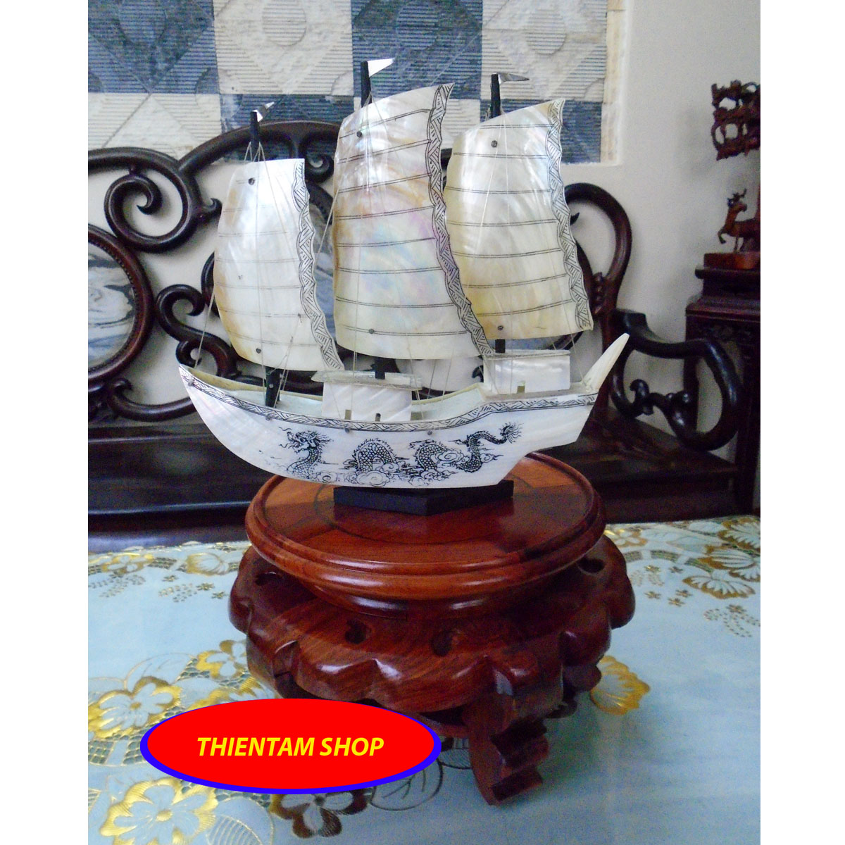 Thuyền phong thủy thuận buồm xuôi gió bằng xà cừ biển loại lớn - TTRAI03