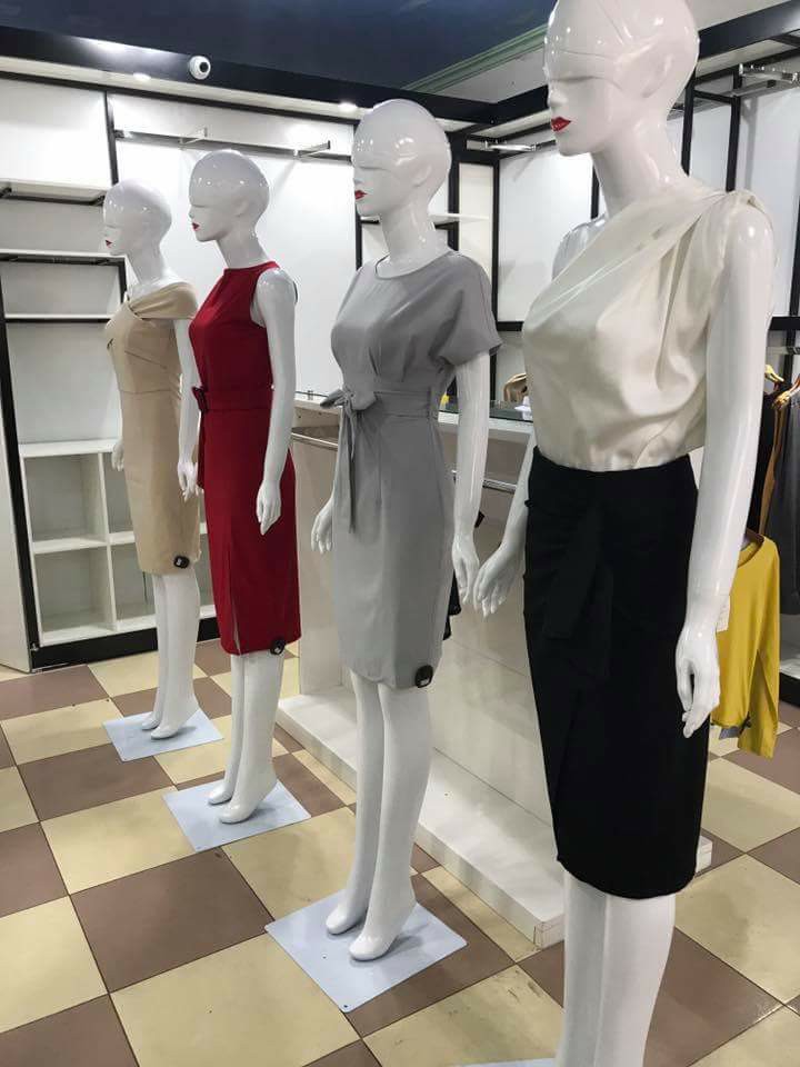 Manocanh nữ cả người thời trang