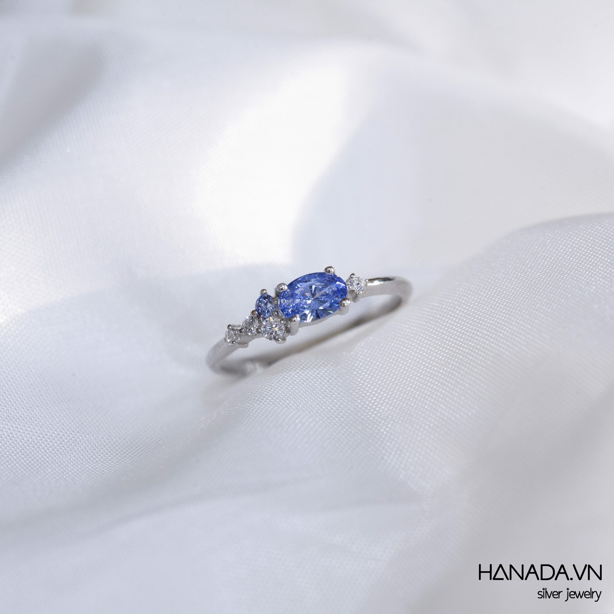 [ LAZXuhuong02 giảm 25K /199K] [HCM]Nhẫn Bạc Cao Cấp Hanada - Swarovski Xanh Dương