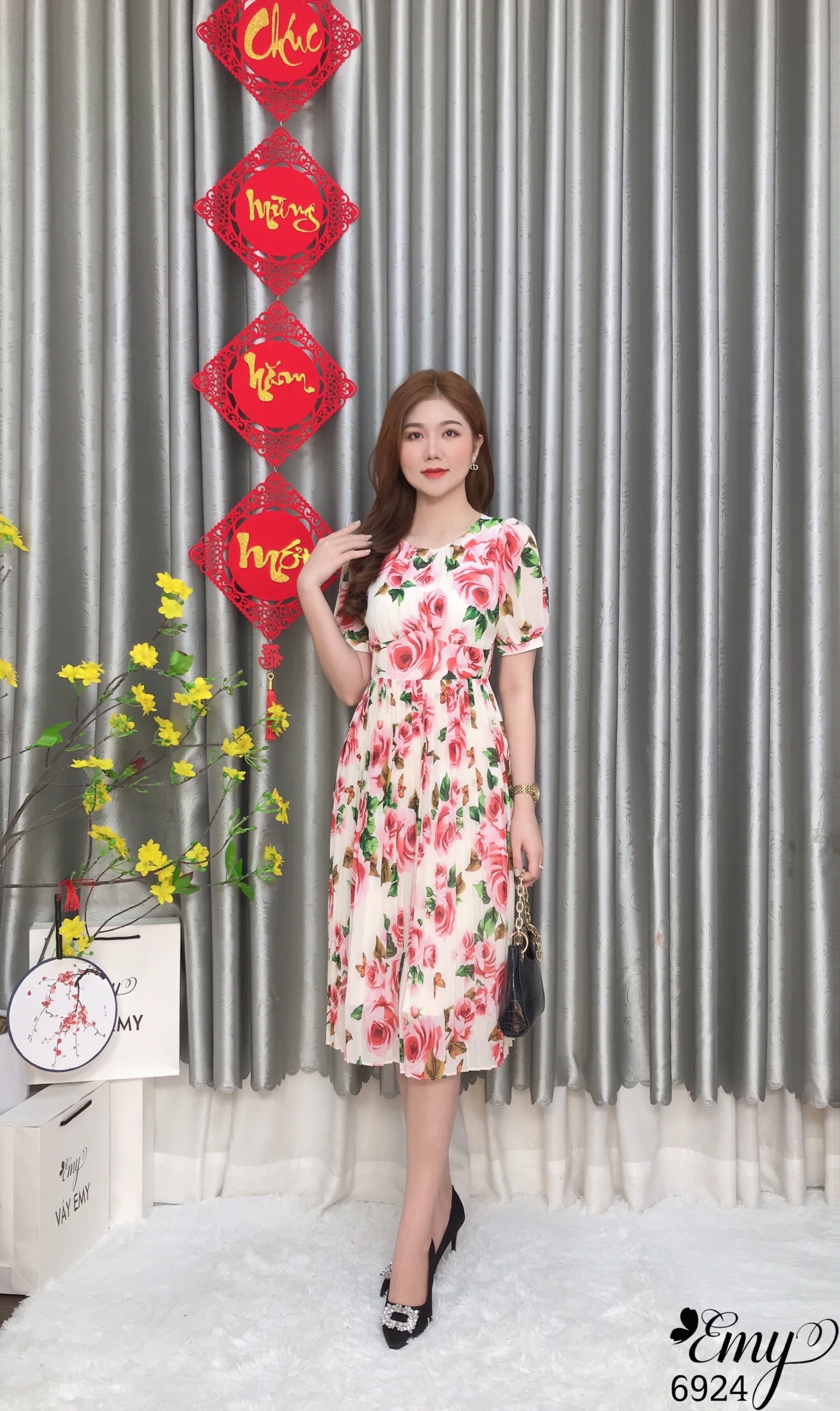 Đầm emy em6924 xoè dập ply