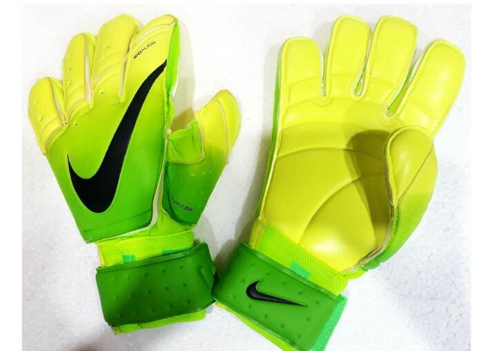 Găng tay thủ môn cao cấp có size cho trẻ em và người lớn (có xương trợ ngón)