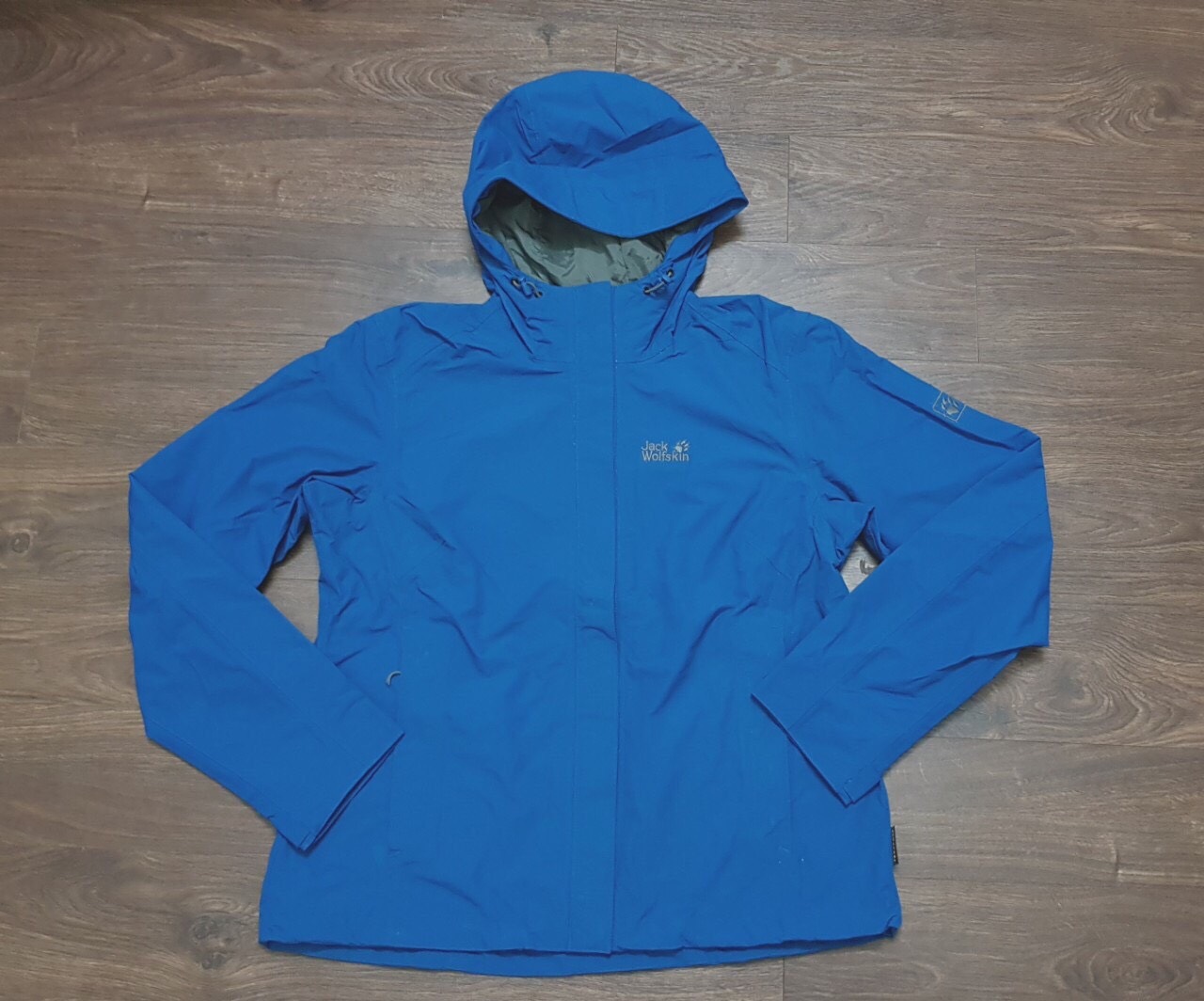 Áo gió 2 lớp chống nước Jack wolfskin màu xanh dương hàng xuất dư