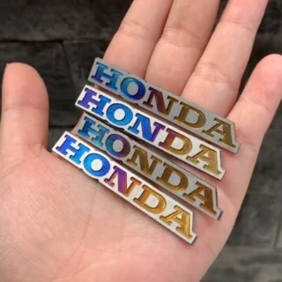TEM TITAN CHỮ HONDA NHỎ DÁN ĐẦU ĐÈN CÁC DÒNG XE