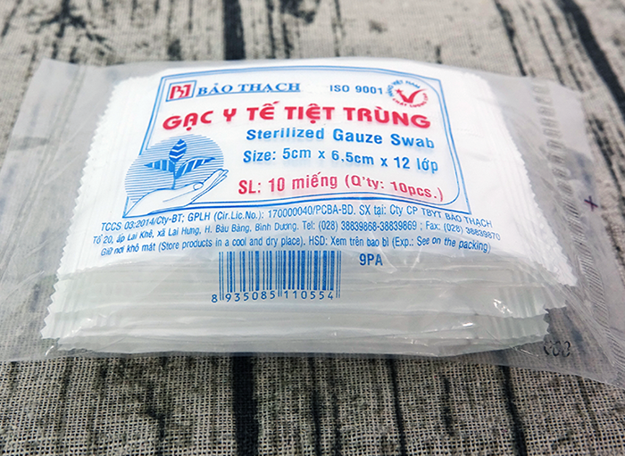 Gạc y tế tiệt trùng bảo thạch gạc miếng 12 lớp túi 10 miếng có 2 kích cỡ