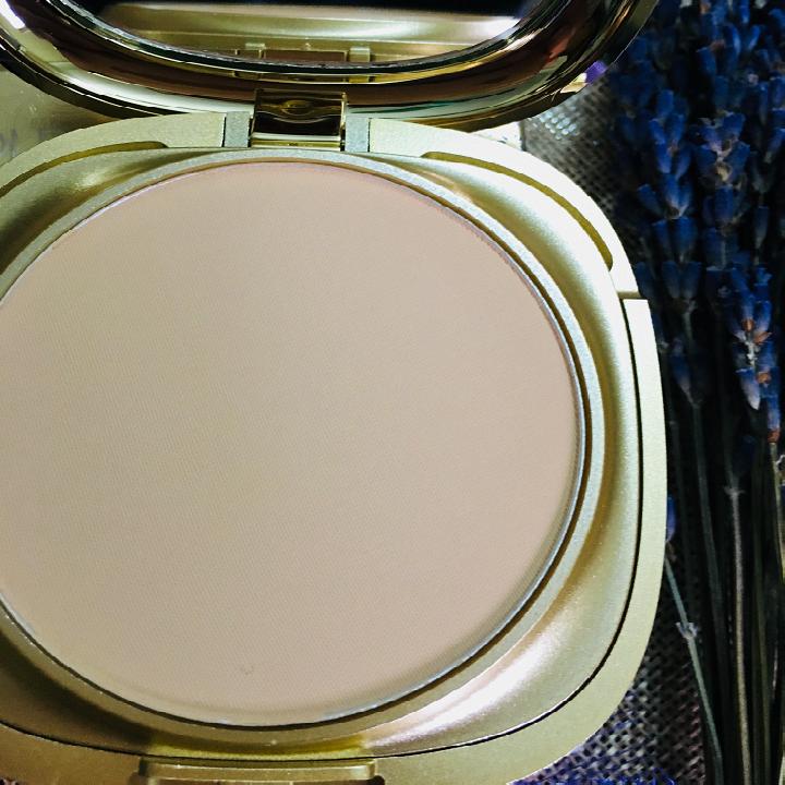 Phấn KIKO GOLD WAVES POWDER FOUNDATION CHỈ SỐ CHỐNG NẮNG SPF50 - Ý (Tindi Lavender)