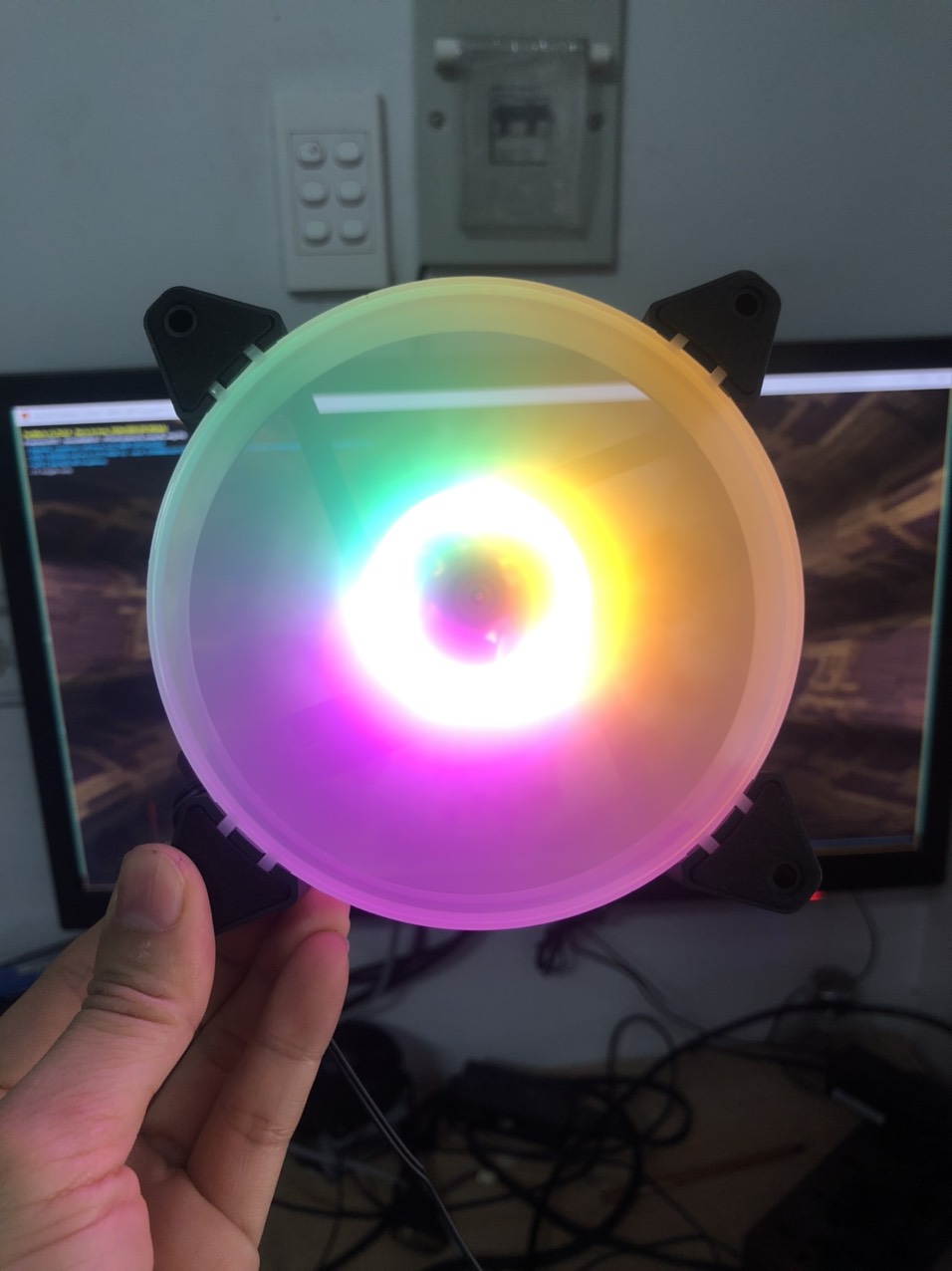 Quạt tản nhiệt Led RGB 12cm, trong suốt.