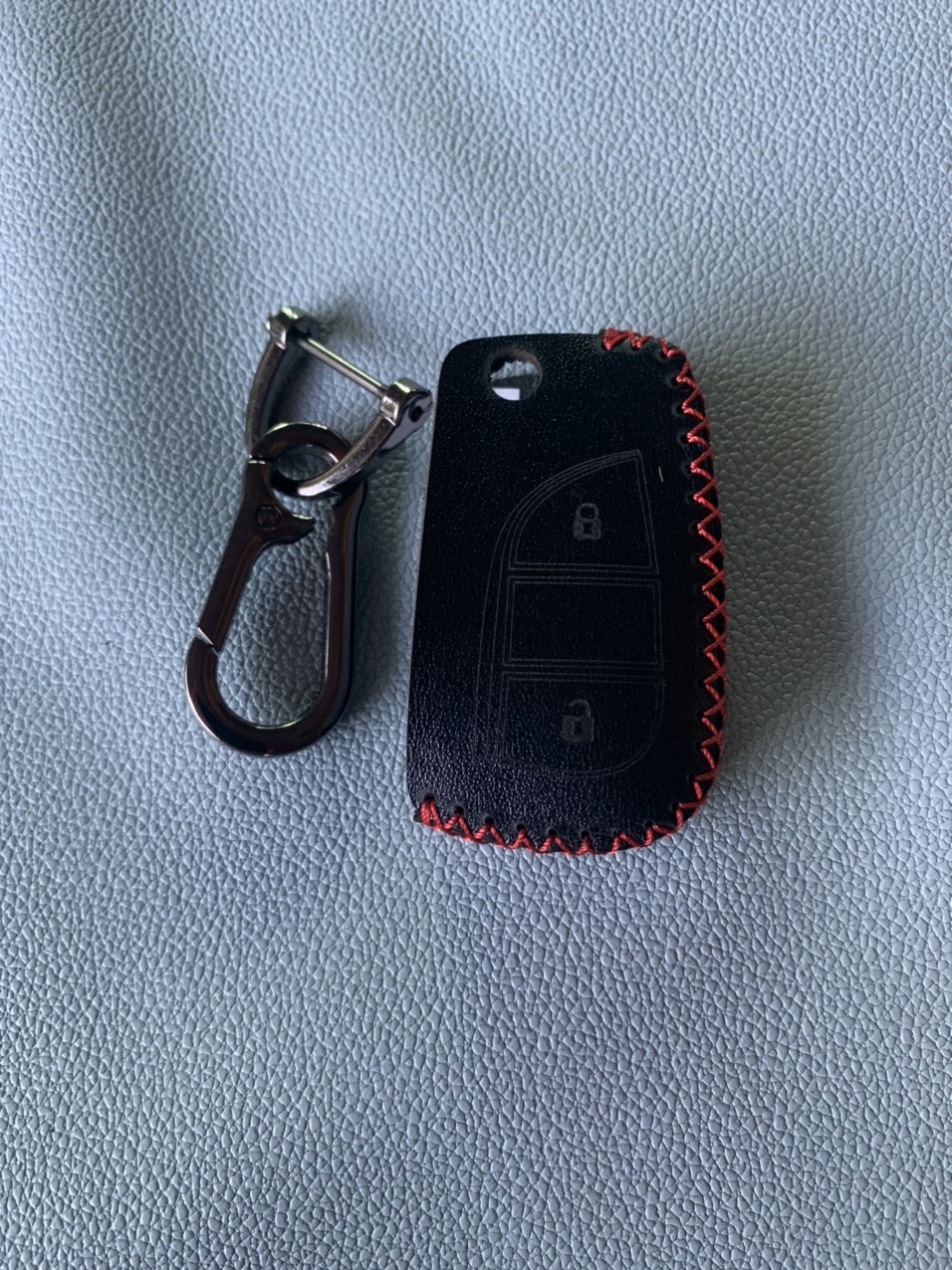 Bao da chìa khóa Toyota Innova, Fortuner... da bò thật khâu tay thủ công mẫu thiết kế mới, miễn phí khắc tên số đt...