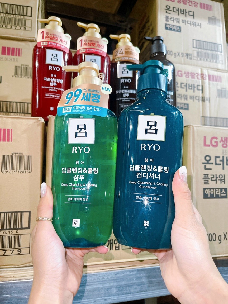 Dầu gội Ryo Xanh Hàn Quốc Chai 550ml