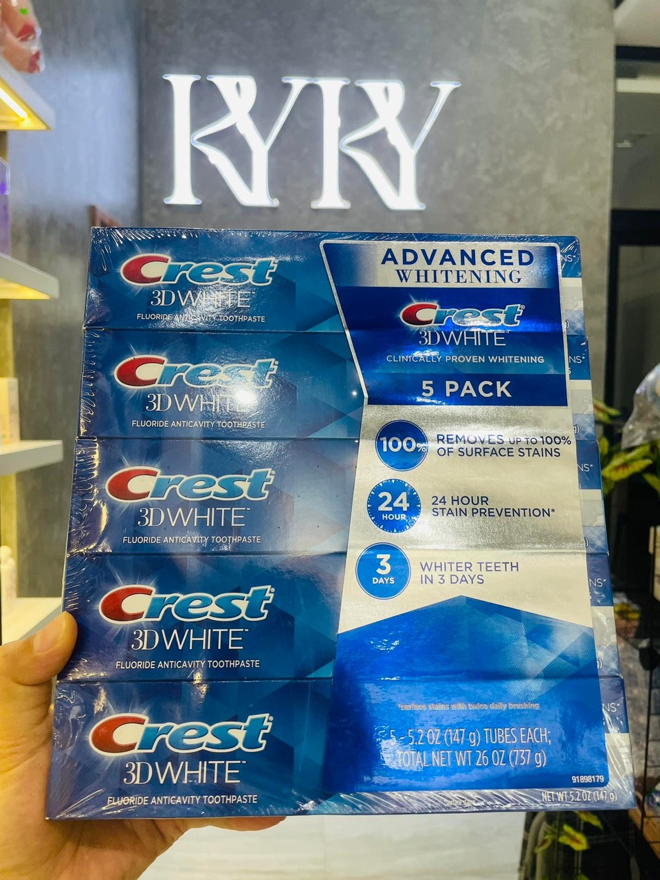 Kem đánh răng crest 3d white 198g của mỹ