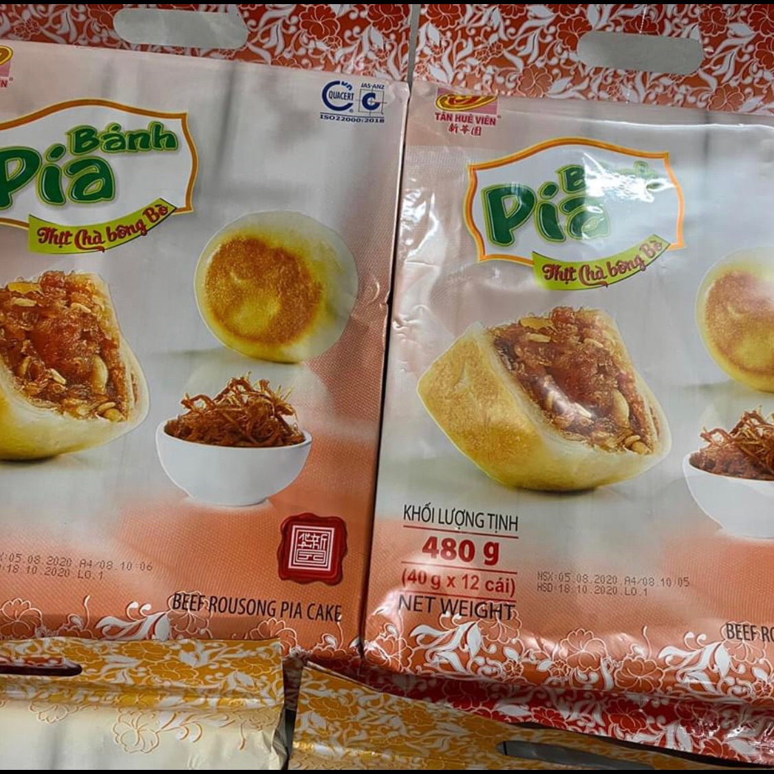 Bánh pía chà bông thịt bò Tân Huê Viên