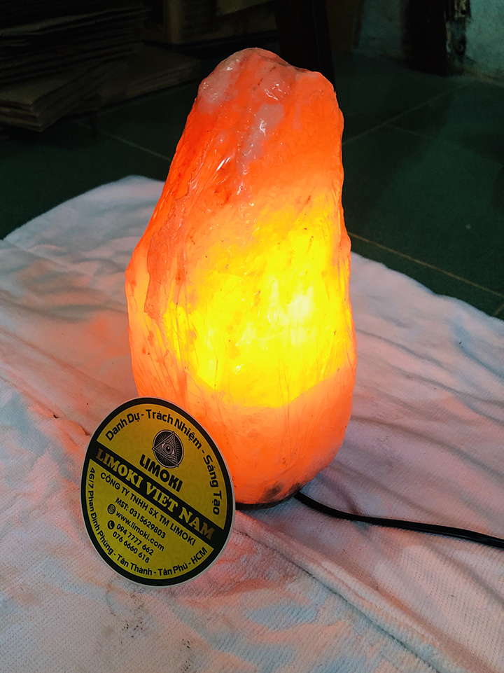 [HCM]Đèn Đá Muối Himalaya 3-5kg - Thanh Lọc Không Khí Phòng Ngủ