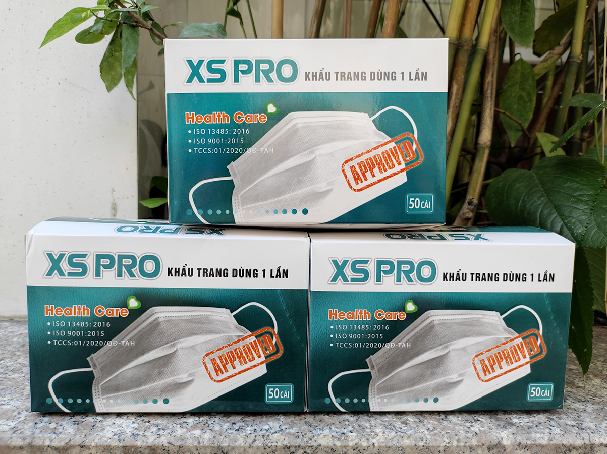 Hộp 50 Khẩu Trang Y Tế XS PRO 4 Lớp Màu Trắng