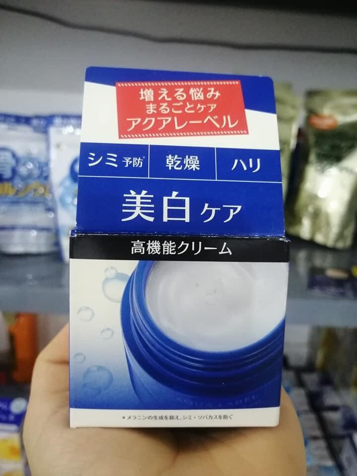 Kem Aqualabel 50 g dưỡng ẩm trắng da của Nhật