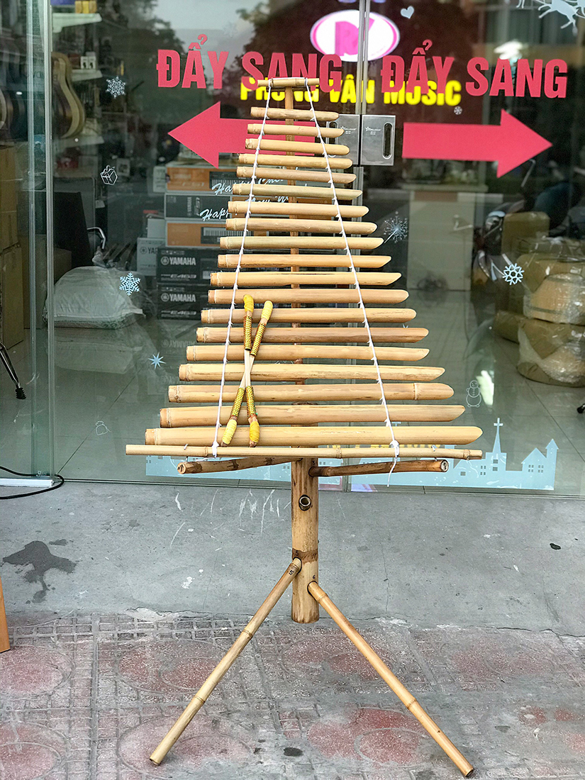 Đàn t rưng dân tộc 1 dàn 19 ống