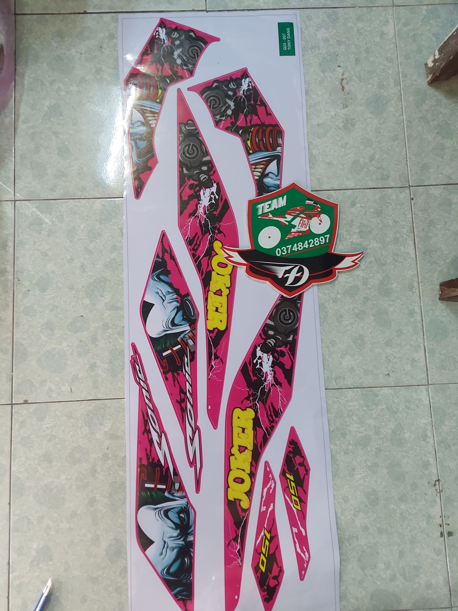 [HCM]Tem xe sonic hồng  mẫu tem rời joker cao cấp dán xe đen  xe hồng