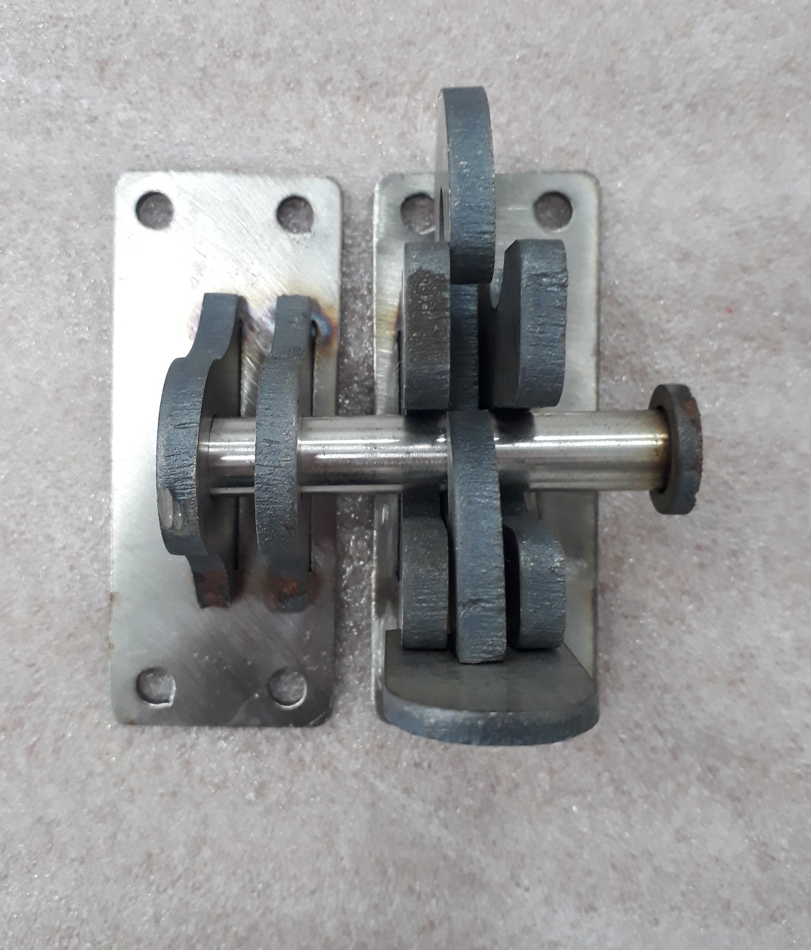 Chốt cửa tự động gài