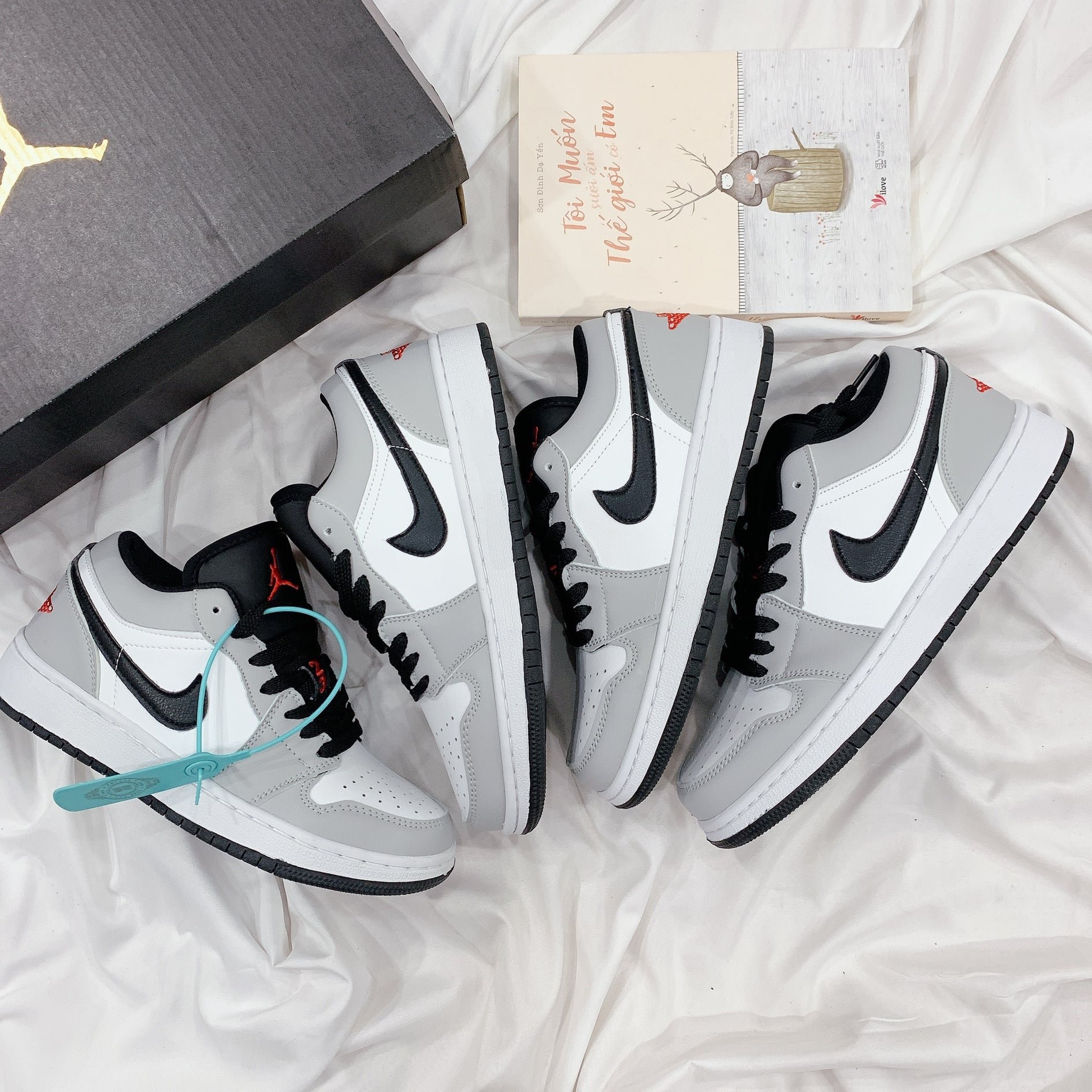 Gìay thể thao giày Jordan 1 xám chỉ đỏ cổ thấp FULL BILL+BOX dành cho nam và nữ thích hợp sử dụng đi học đi chơi giày nhóm