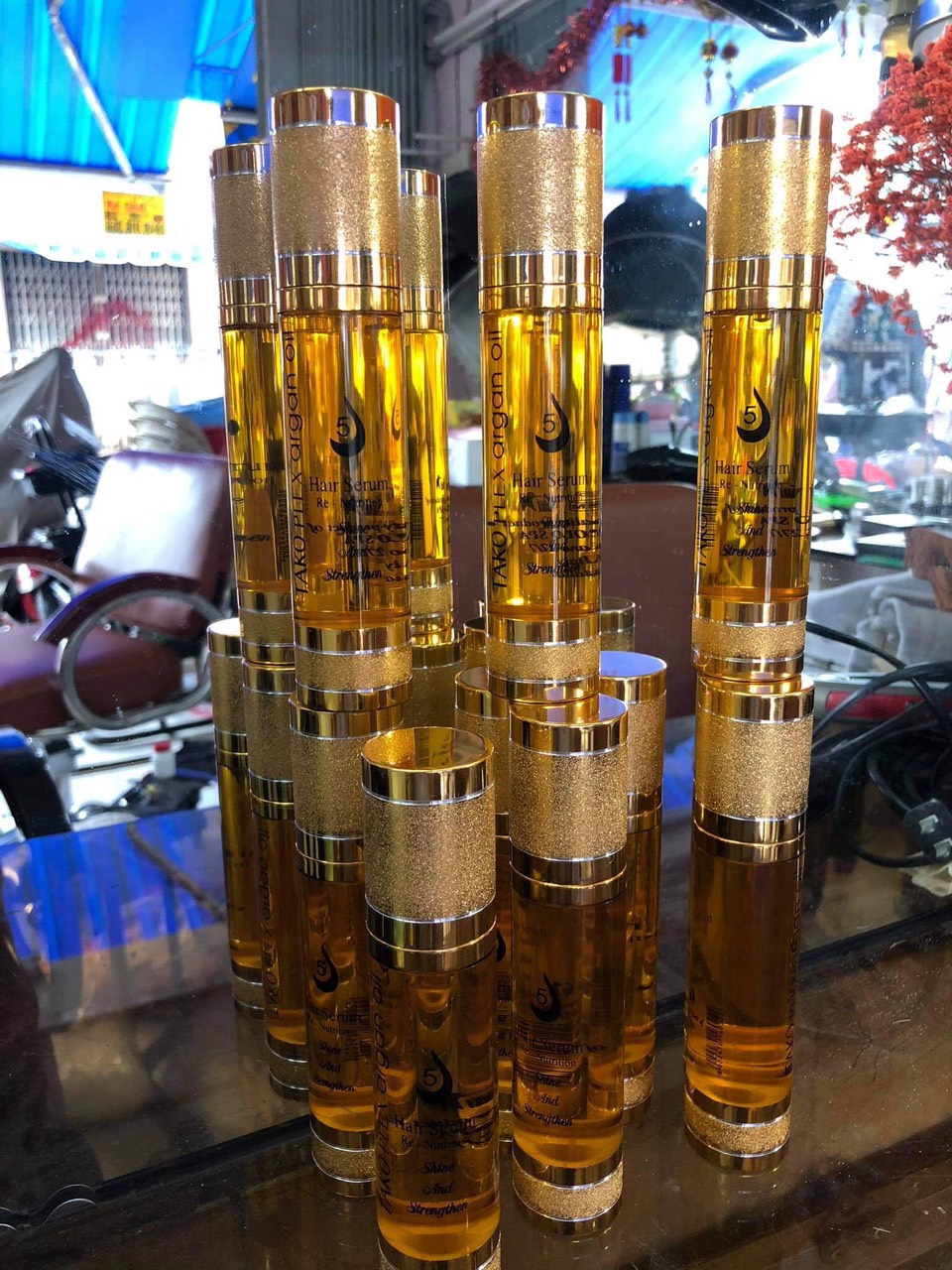 [HCM]SERUM TAKO DƯỠNG PHỤC HỒI TÓC , TẠO NẾP DỄ DÀNG , HẾT CHẺ NGỌN, HẾT KHÔ XƠ , TÓC UỐN VÀ THẲNG ĐỀU DÙNG ĐƯỢC , BÓNG MƯỢT , DỄ CHẢI , GIÚP GIỮ NẾP TÓC DỄ DÀNG , TẠO KIỂU CHO TÓC UỐN LÚC ĐI DỰ TIỆC.