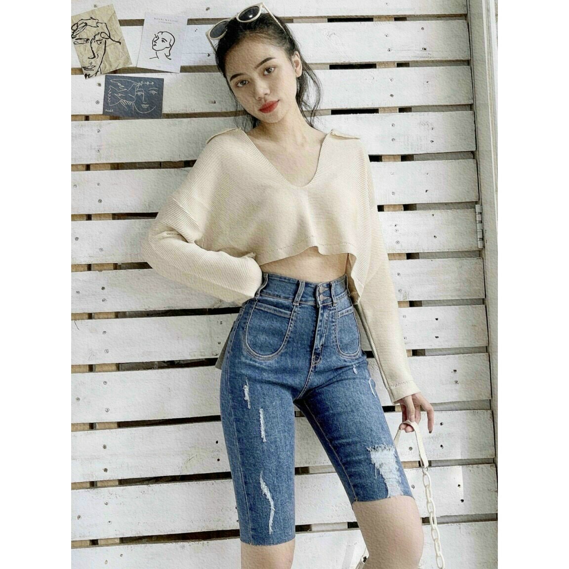 Quần jean ngố ngang đầu gối nữ, lưng cao 2 nút, túi trước tròn phối rách tua siêu đẹp, mẫu mới Pinky79shop