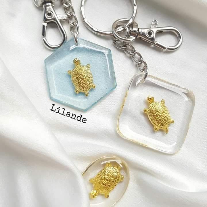 Móc khóa Rùa Vàng Handmade Key chain resin (teh6m tên theo yêu cầu) tặng kèm hộp