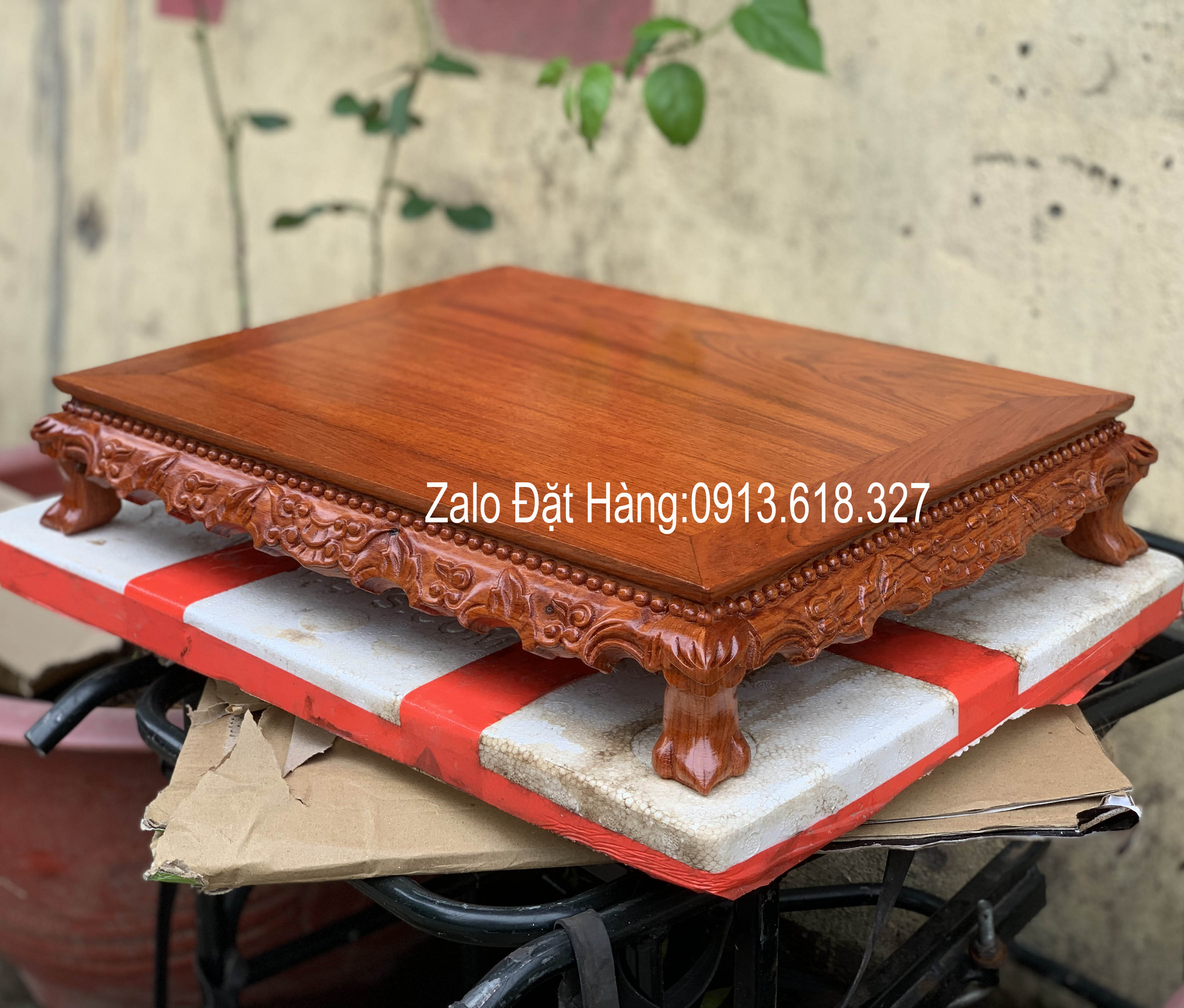 Đế để đồ gốm cây cảnh tượng gỗ hương cao 9cm