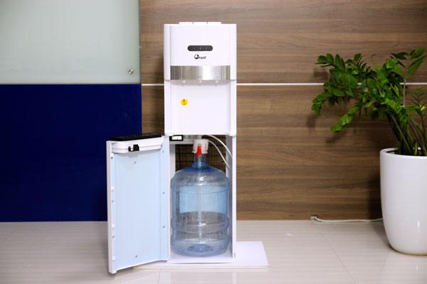 Cây nước nóng lạnh cao cấp FujiE WD6500C Bình nước âm đặt dưới