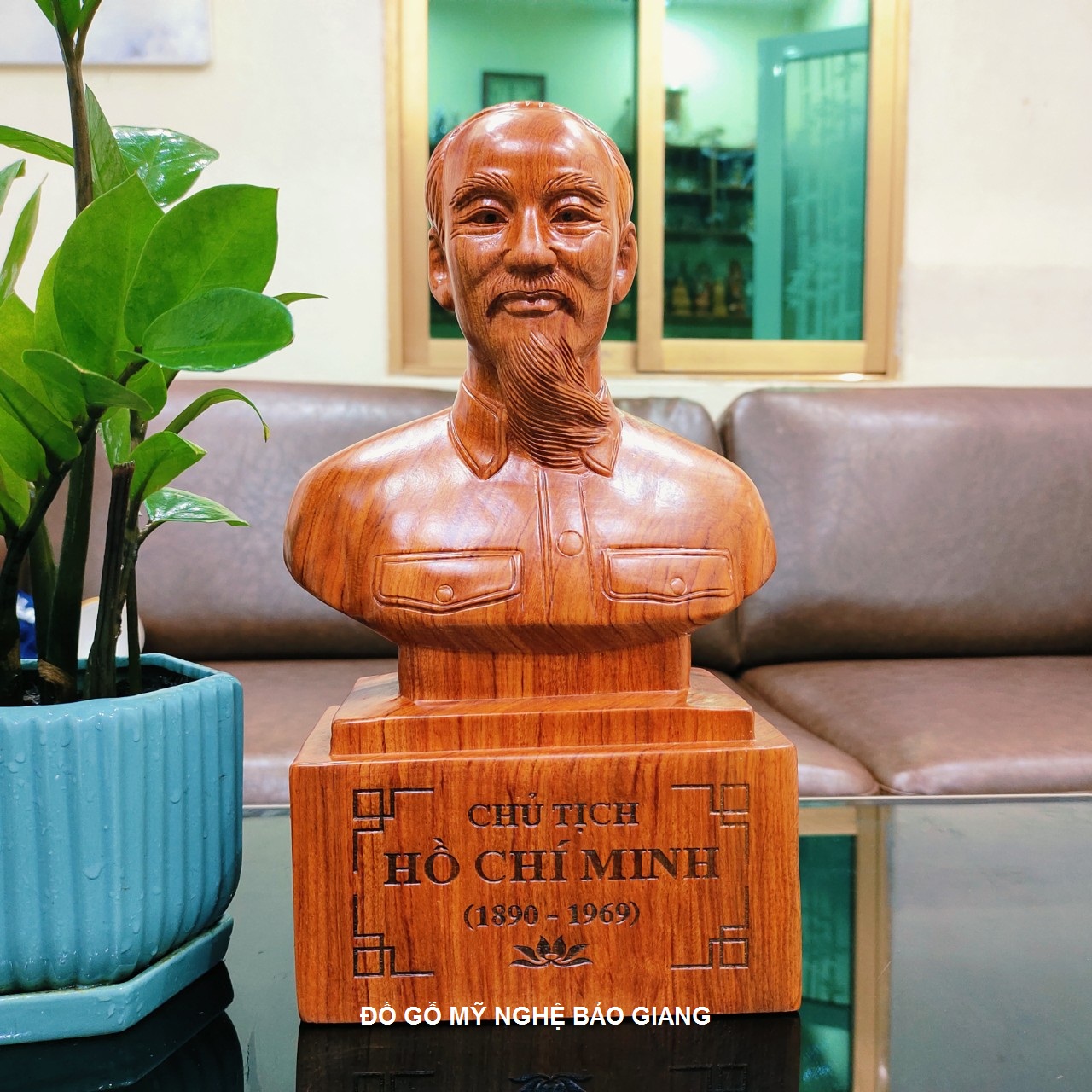 Tượng bán thân Bác Hồ gỗ hương cao 30 cm