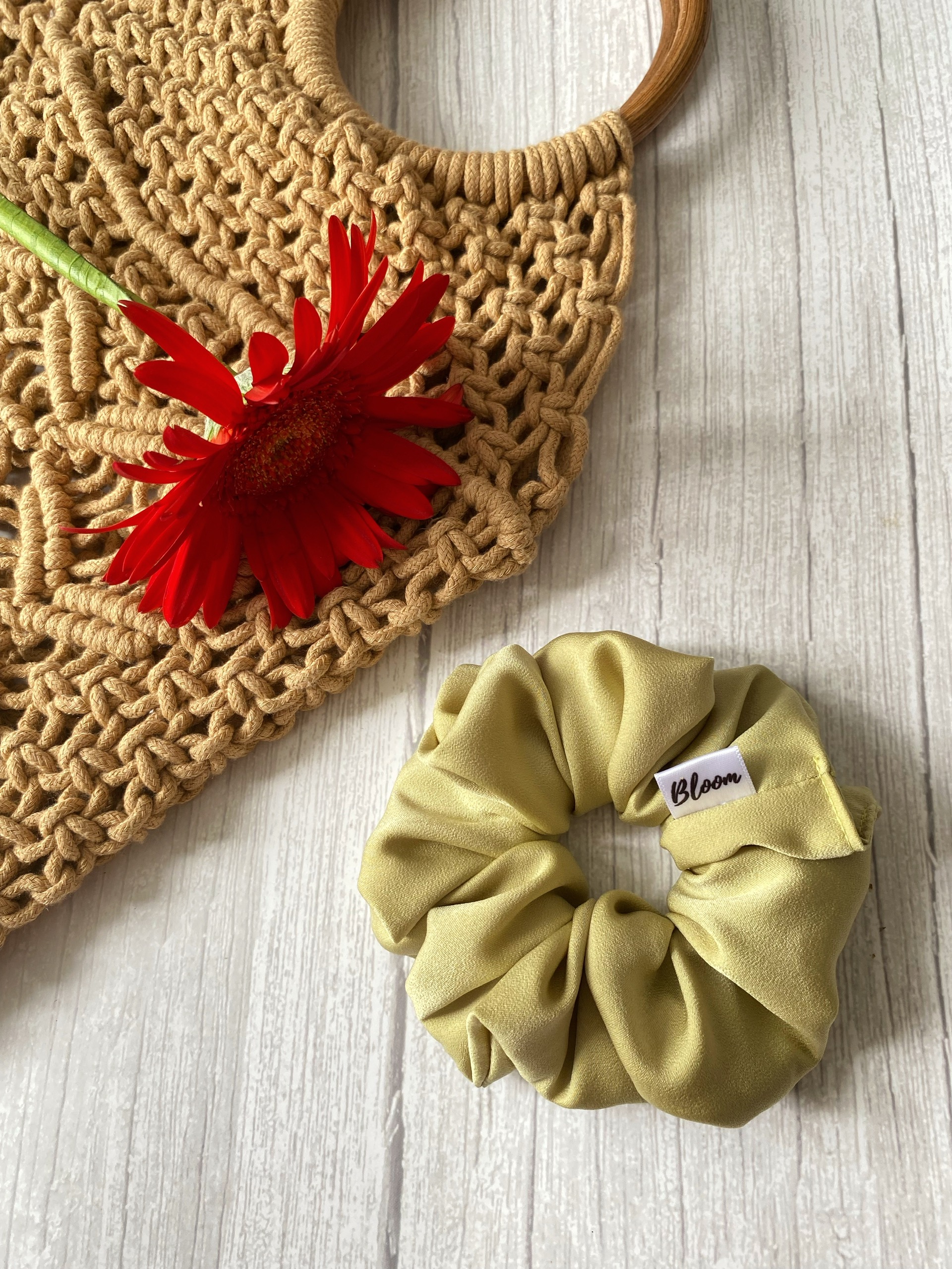 Dây cột tóc lụa ngọc trai màu xanh mía Standard_ Scrunchies