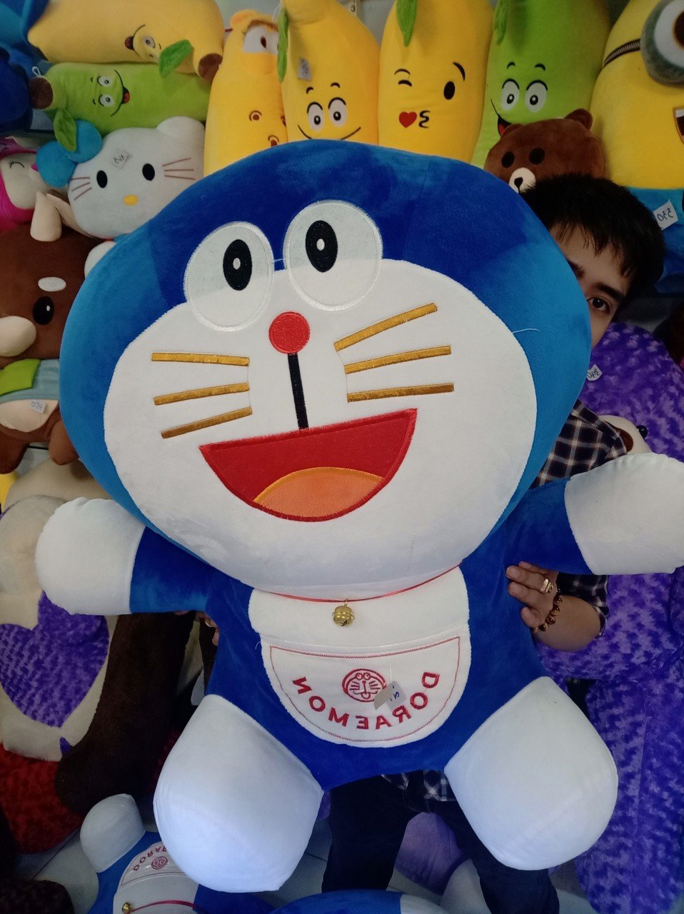 Gấu bông doremon khổng lồ