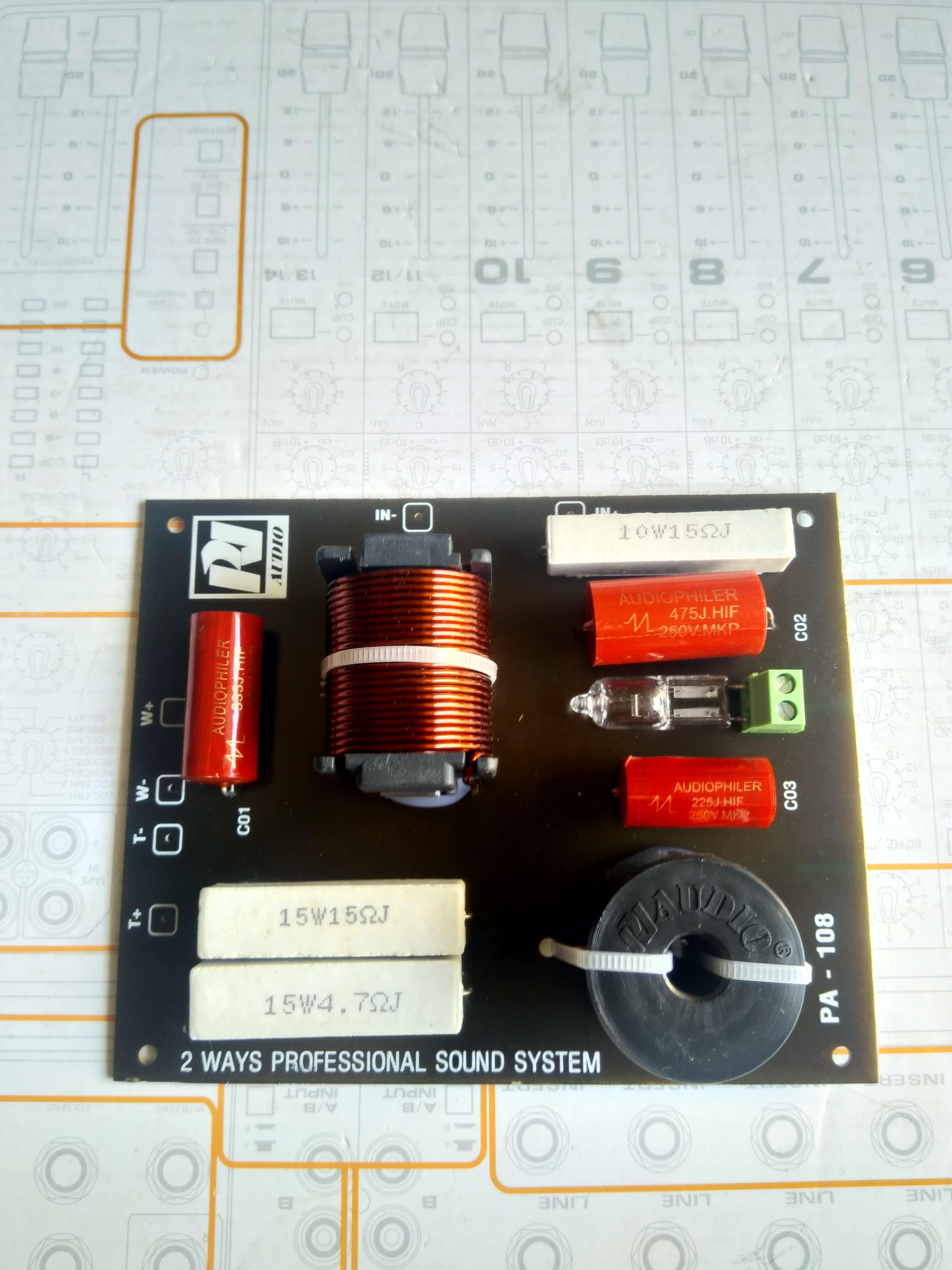 Mạch Phân Tần 1 Bass 1 Kèn Cho Loa Sân Khấu ( 1 Bo Mạch )