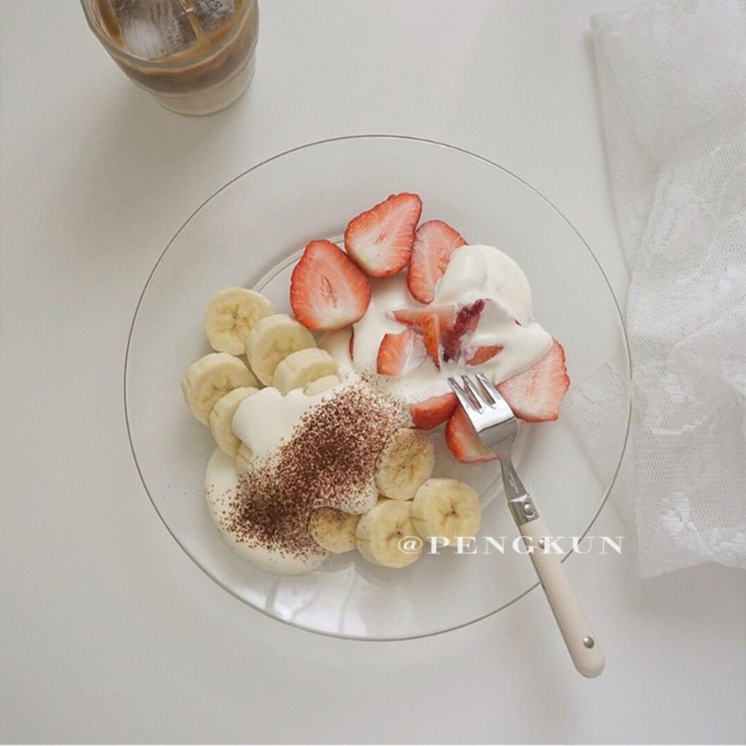 Đĩa nhựa trong suốt giả thủy tinh cao cấp 1226