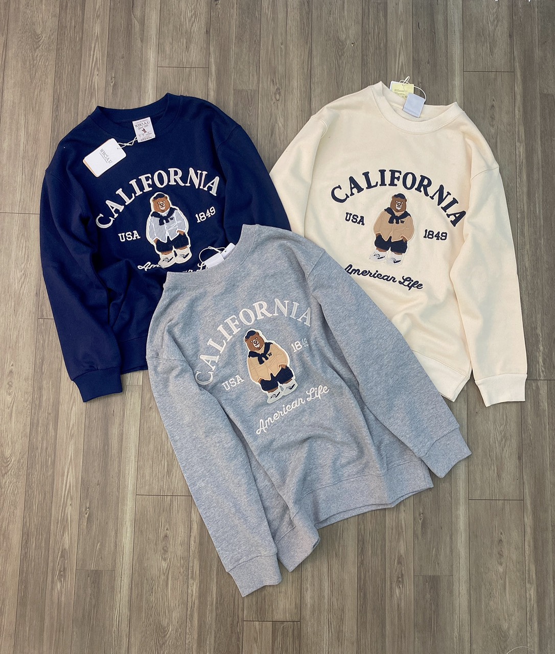 Áo thun sweater nam nữ dài tay xuất Hàn Who.au chất cotton nỉ da cá xịn màu nude, xám và xanh đen