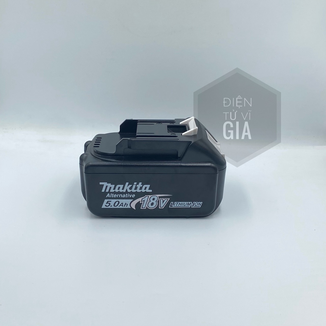 Pin Makita 18V Dung Lượng 4Ah - 5Ah Nhận sạc Adapter Bảo Hành 6 Tháng